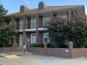 Peking Acupuncture and Massage